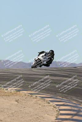 media/Dec-07-2025-CVMA (Sun) [[3e7d2de5dc]]/Race 7-Formula Lightweight Twins Shootout/